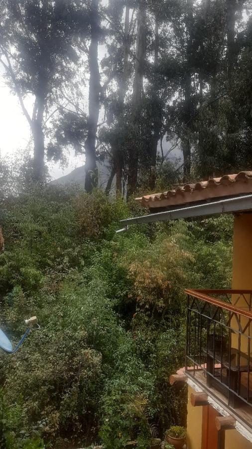 Wayras Hostal Ollantaytambo Exterior photo