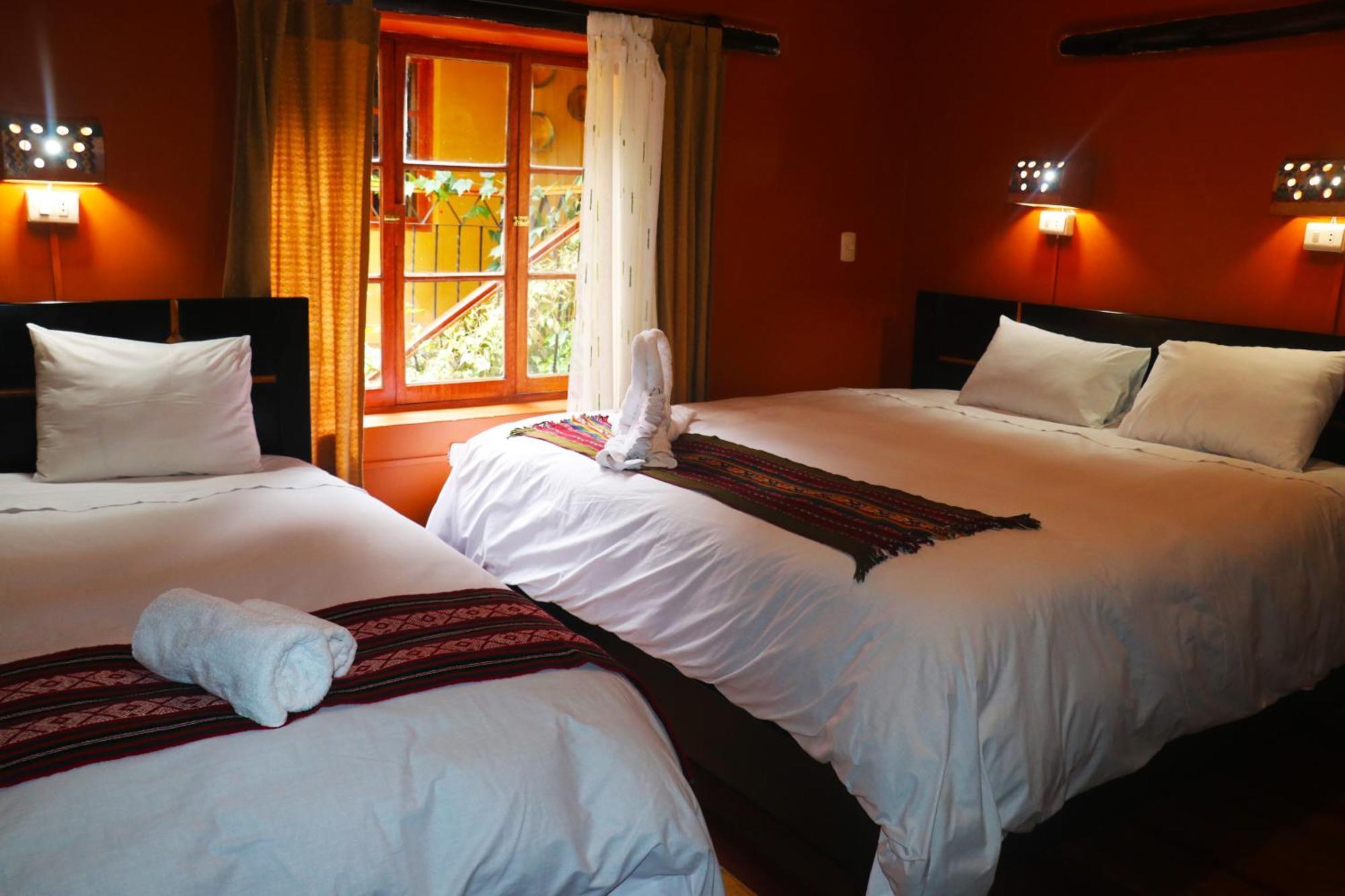 Wayras Hostal Ollantaytambo Exterior photo